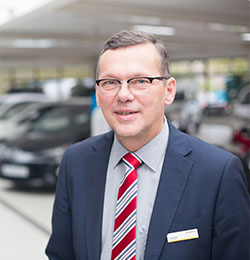 Dirk Kleinau (Verkaufsleitung Renault) - Autohaus Ahrens GmbH